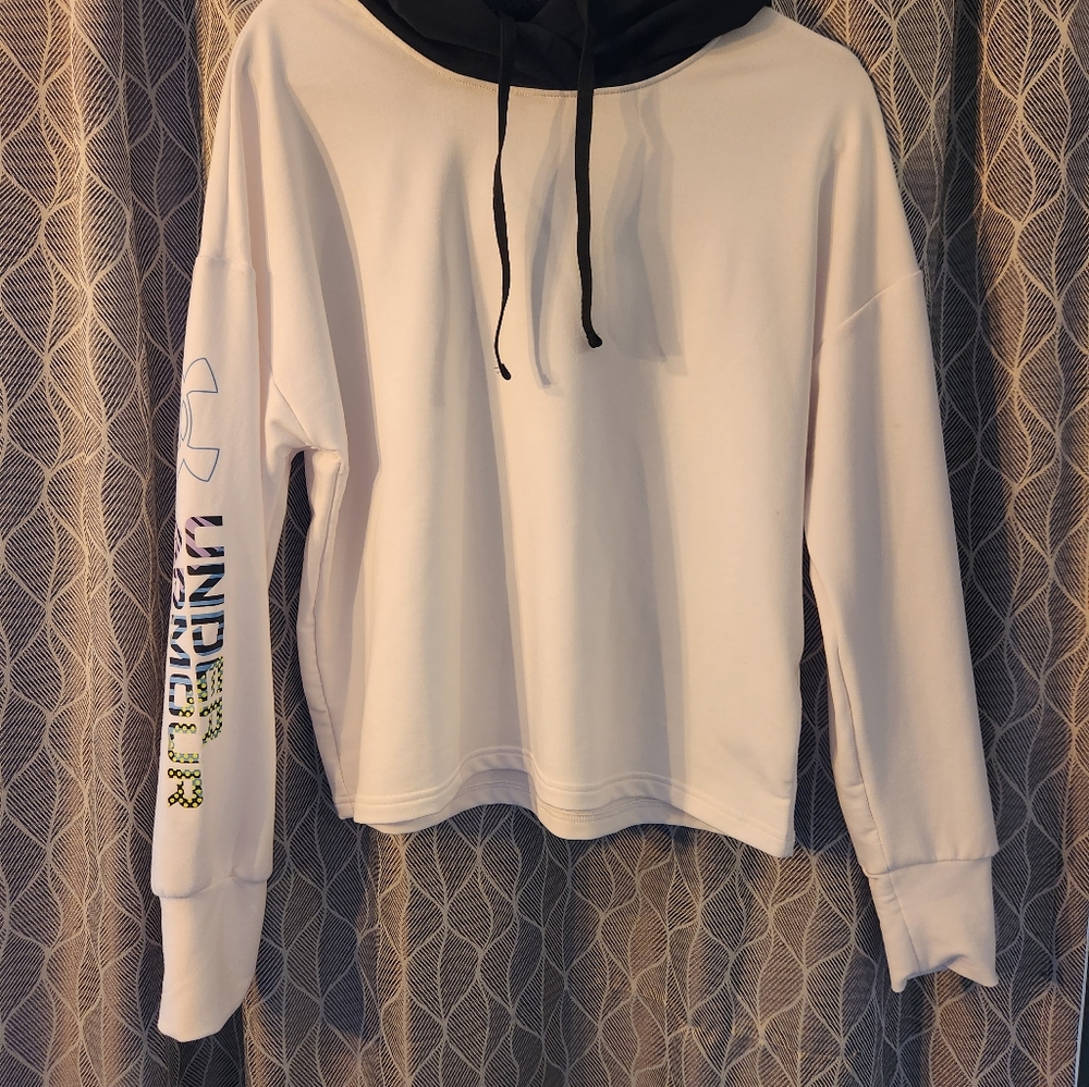Under Armour Sweatshirt